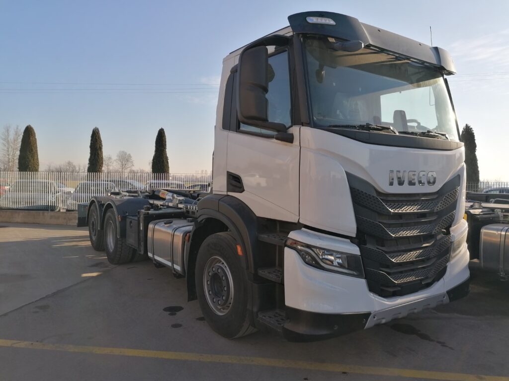 Camion IVECO X-WAY 480 Nuovo-2