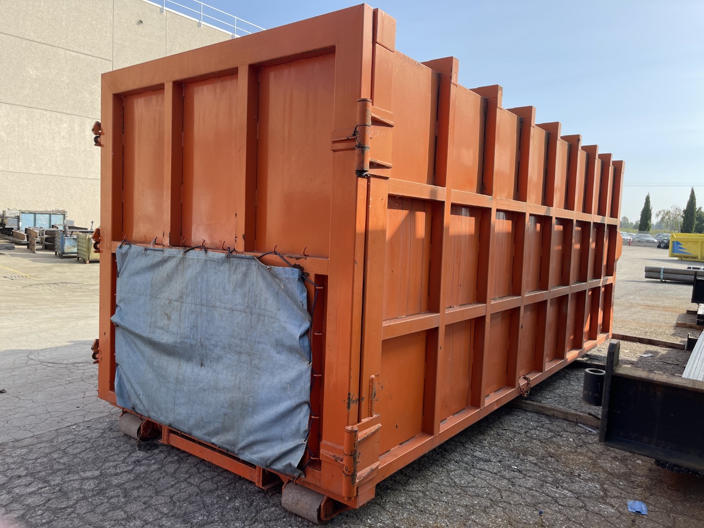 Pressa Stazionaria US-352 + 2 Container per Pressa US-353 e US-354 Usati – Image 13