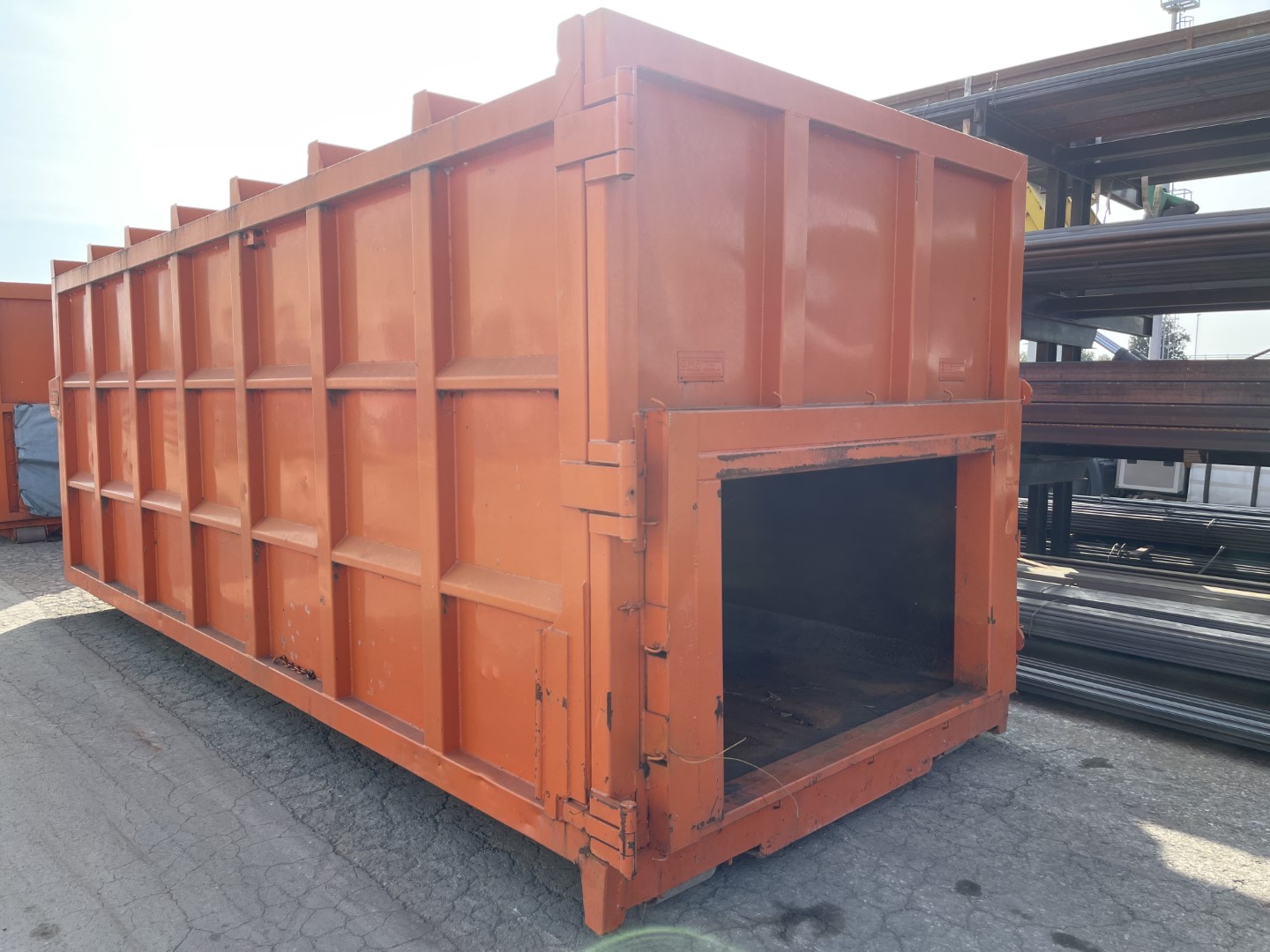 Pressa Stazionaria US-352 + 2 Container per Pressa US-353 e US-354 Usati – Image 11