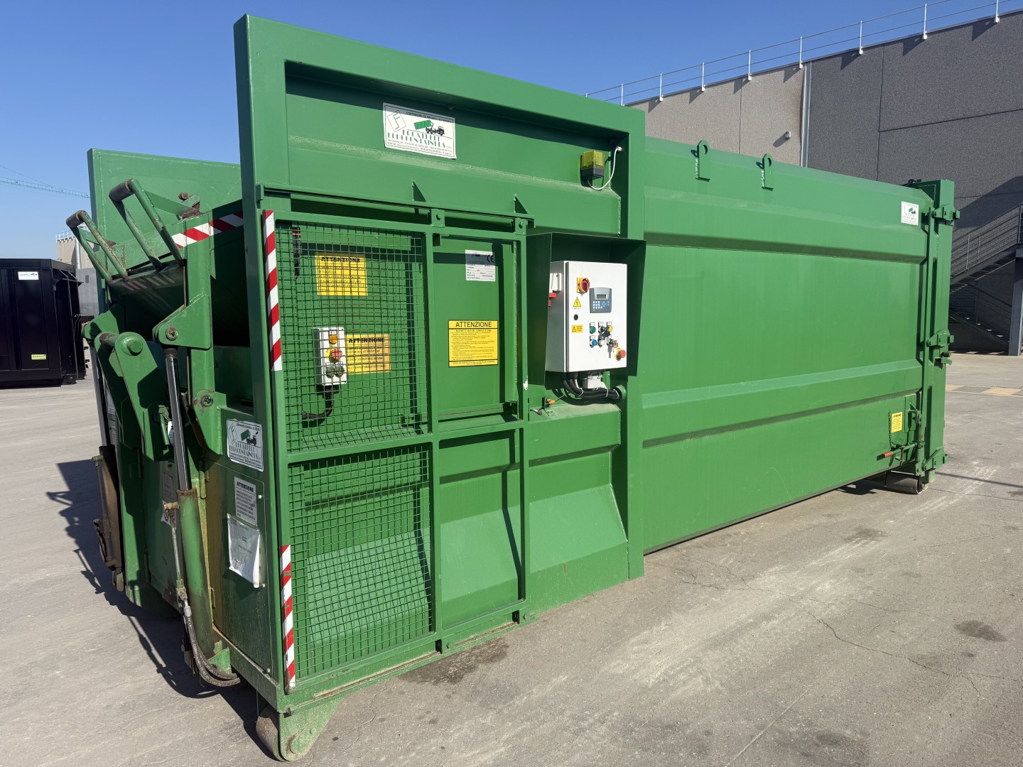 Compattatore Usato US-686